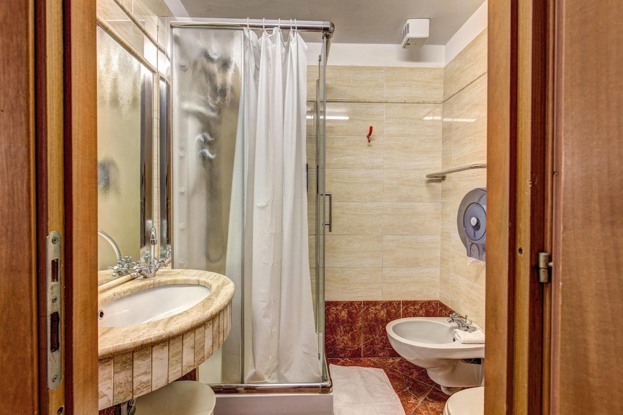 Hotel Giuliana Rome Buitenkant foto